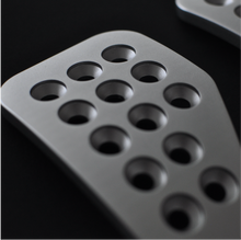 Load image into Gallery viewer, Aluminum Pedal Set Porsche - MT